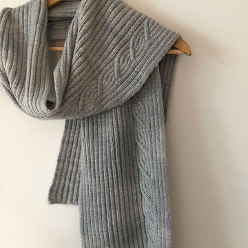 Lundbye Scarf