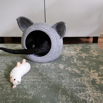 Cat cave