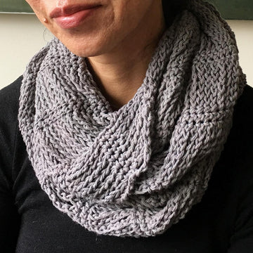Crochet Cowl Pattern: Too-Cool-For-School Cowl