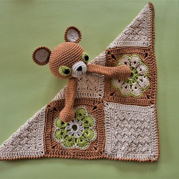 Bear Lovey blanket Oscar