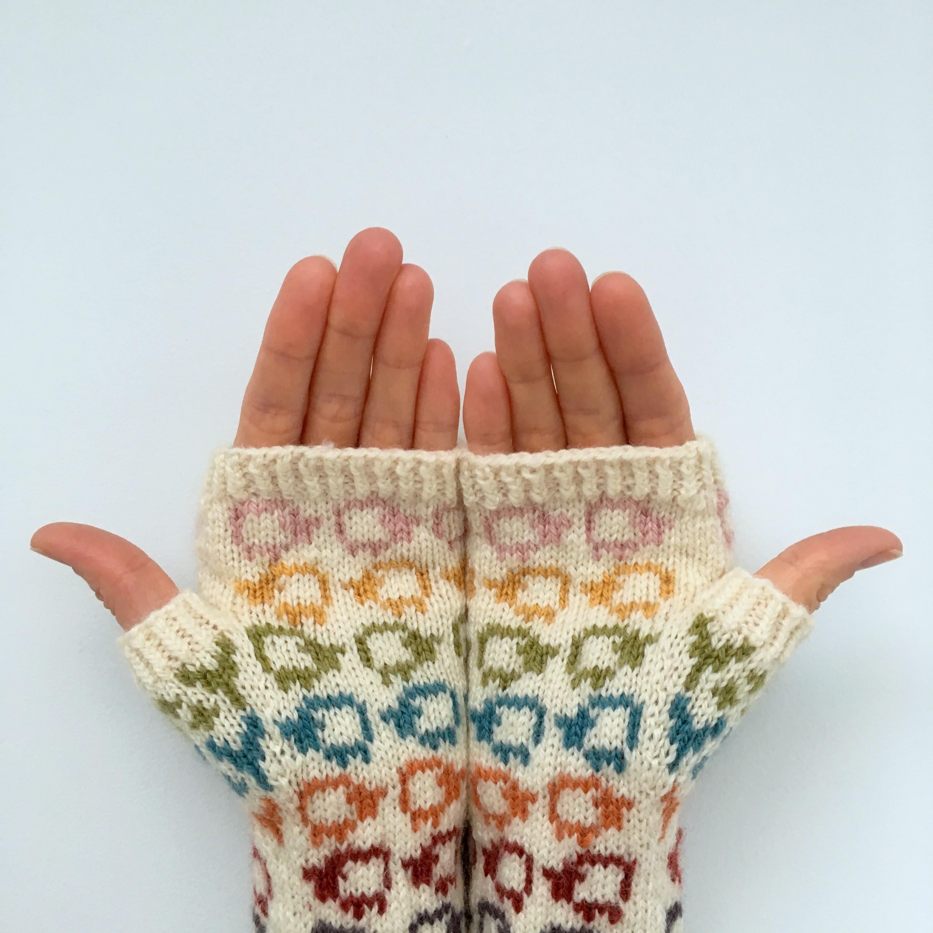 Sheep Shuffle Mitts