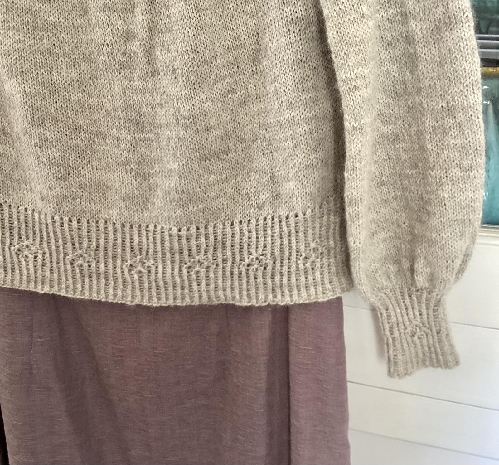 Rosemaaling Pullover