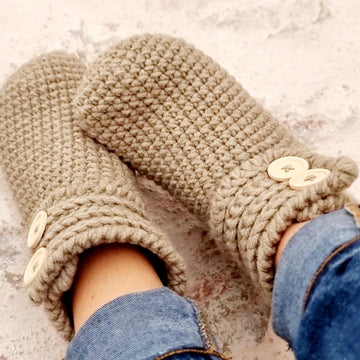 Cozy crochet slipper socks for adults and kids pattern S4
