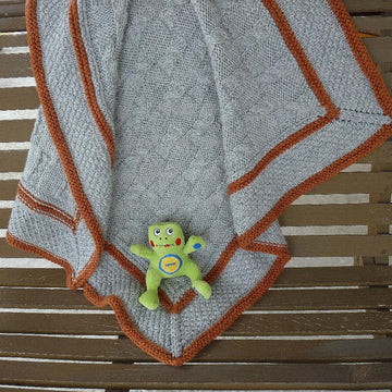 NOLACE baby blanket