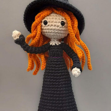 Witch doll amigurumi