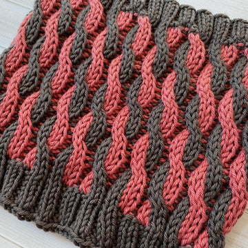 Sinuous Cowl