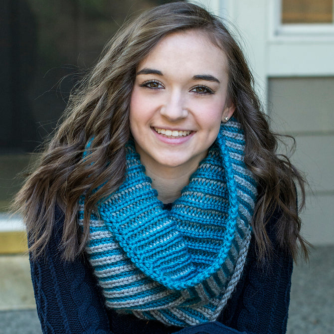 Beginner Brioche Cowl in Cascade Pacific Chunky - C293 - Downloadable PDF