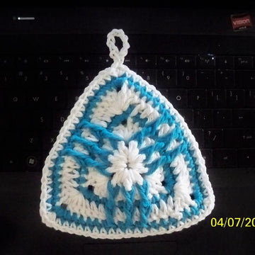 Triangle Potholder