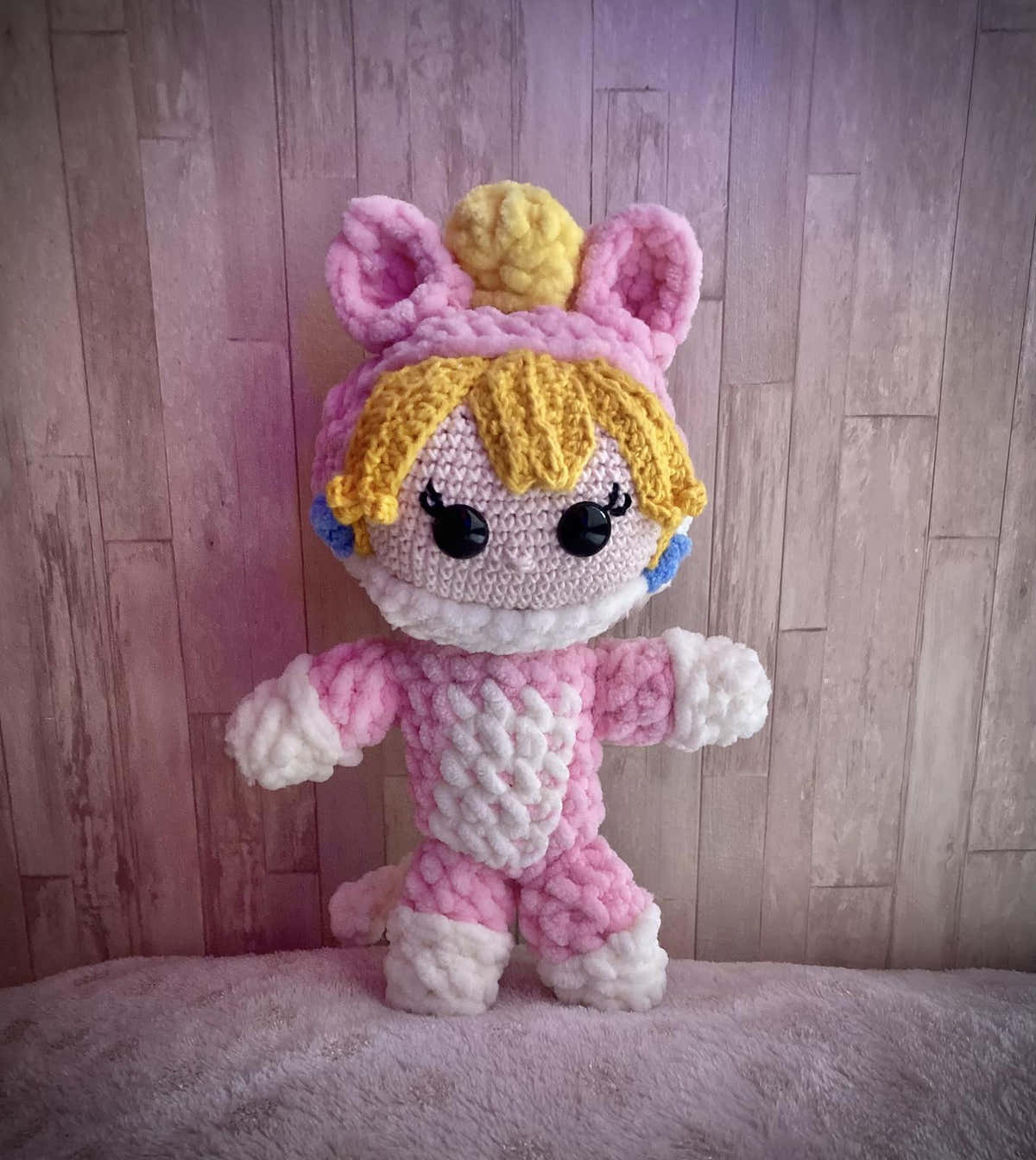 Cat Peach Princess Amigurumi