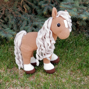 Summer Horse