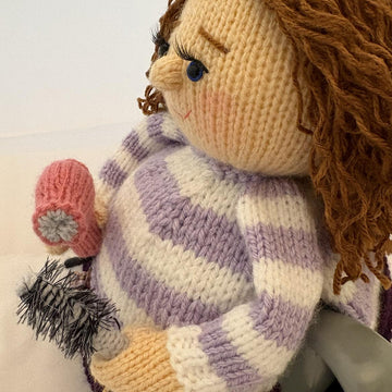 Hairdresser tea cosy