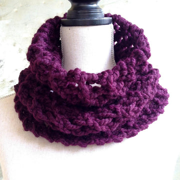 Lacy Chunky Cowl