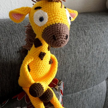 Häkelanleitung für die Schlenker Giraffe Jerry!