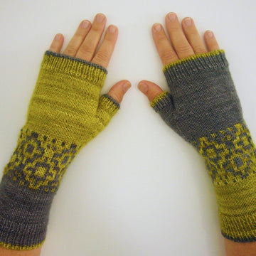 Pale moon mitts