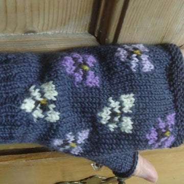 Violets fingerless gloves/mitts