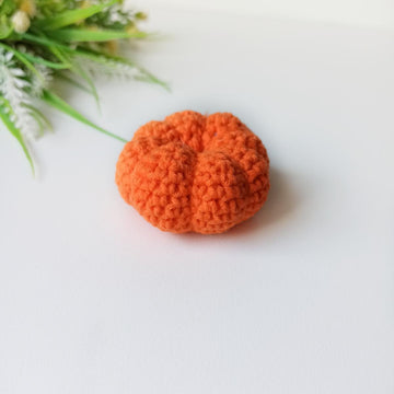Little pumpkin keychain