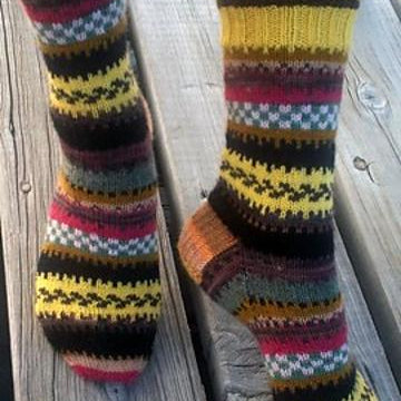 POTLUCK FAIR ISLE SOCKS