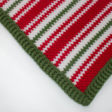 Holly Jolly Moss Stitch Crochet Blanket