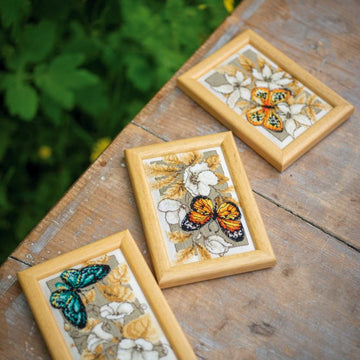 Vervaco Butterfly On Flowers Cross Stitch Kit - 8 x 12 cm - PN-0144802