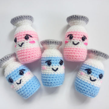 Crocheted vaccine Syringe