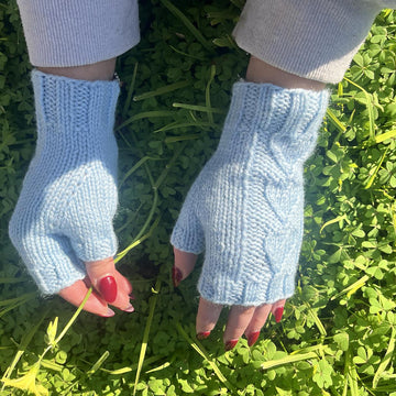 Heart in My Hand Mitts