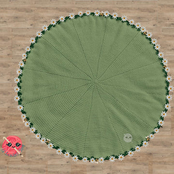 Daisies and Bees Bouquet Blanket