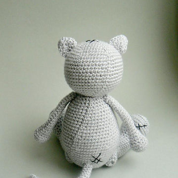 Grey cat