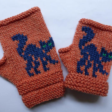 Black Cat Fingerless Mitts (Halloween)