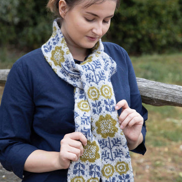 Nordic Flowers Scarf