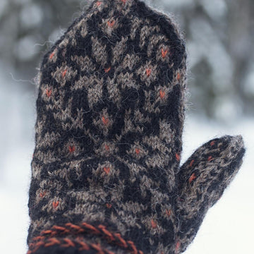 Norwegian Flower Mittens