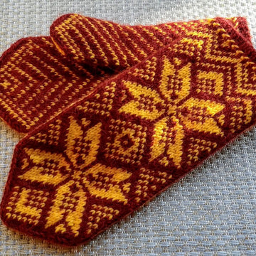 "Two Suns" Mittens