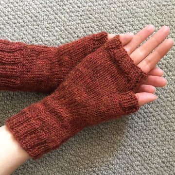 Kernow fingerless mittens
