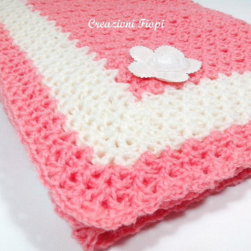 Alternating v stitch arches baby blanket