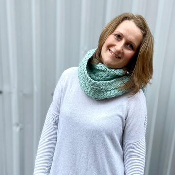 Neo Mint Cable Scarf