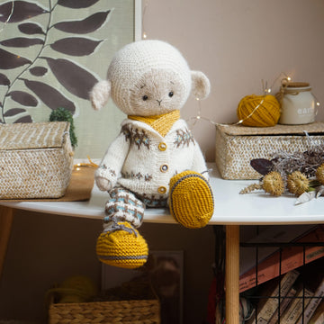 Knitting Pattern - Romantic Style Outfit for large toys