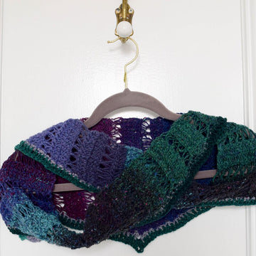 Peacock Stitch Shawlette