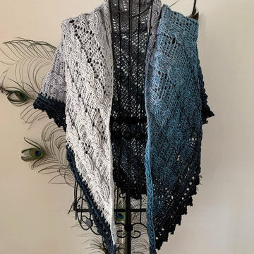 Triangular Scarf "Kabye"