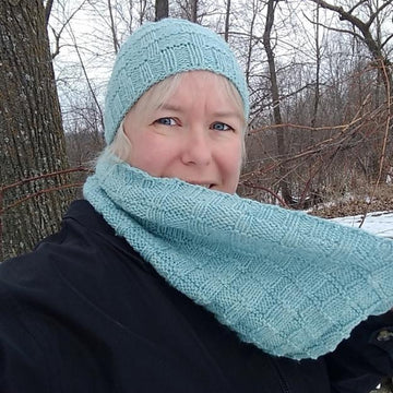 Icy Textures Cowl