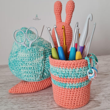 Sally the Snail Caddy - UK Terminology - Amigurumi