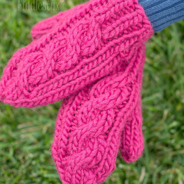 Aurora Mitts