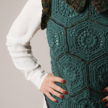 Manyko Vest Crochet PATTERN + video tutorial - Granny Hexagon Gilet with V-Neck and zigzag waistline, UK terms