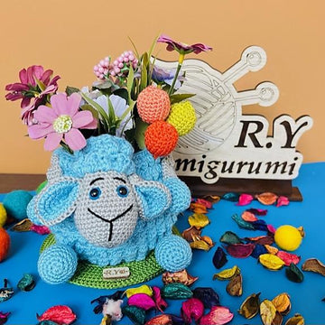 Amigurumi Joyful sheep
