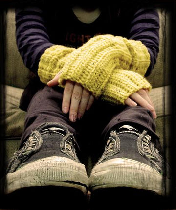 Super Easy Grunge Gloves