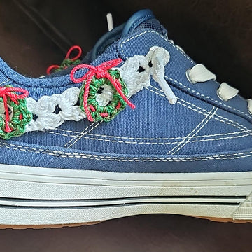 Wreath Sneaker Charm