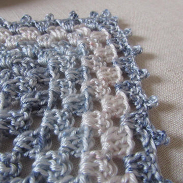 Picots and Valleys Cowl