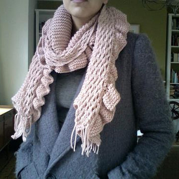 Naomi Scarf
