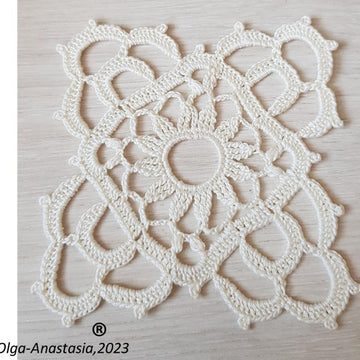 Openwork square 2 variant