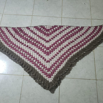Triangular Popcorn Shawl