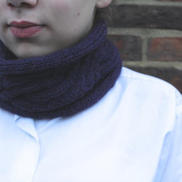 Carlota Cabled Cowl