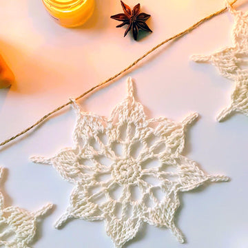 Snowflake Waltz garland